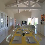 Belle Vue Climatisee Pour 8 Personnes Avec Piscine Chauffee Et Vue Panoramique A *
