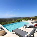 Villa Belle Vue Climatisee Pour 8 Personnes Avec Piscine Chauffee Et Vue Panoramique A *