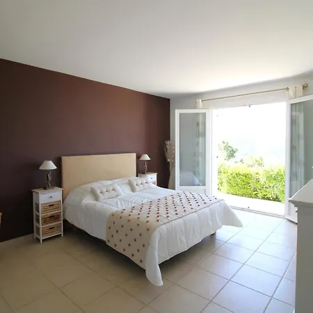 Belle Vue Climatisee Pour 8 Personnes Avec Piscine Chauffee Et Vue Panoramique A La Londe-les-Maures